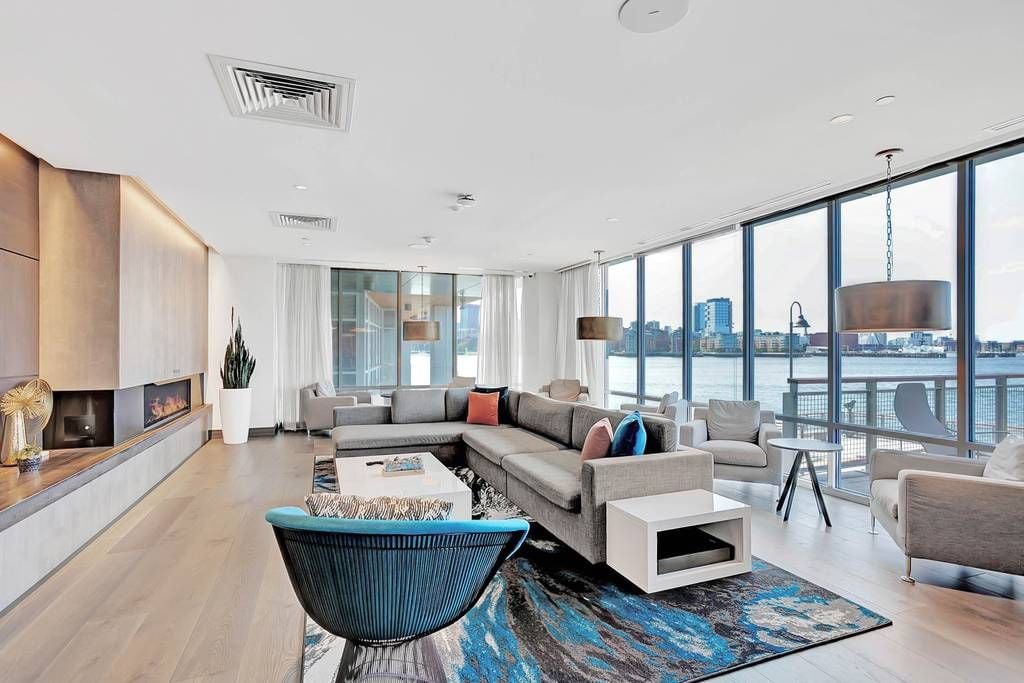 Slip65 Residence 209