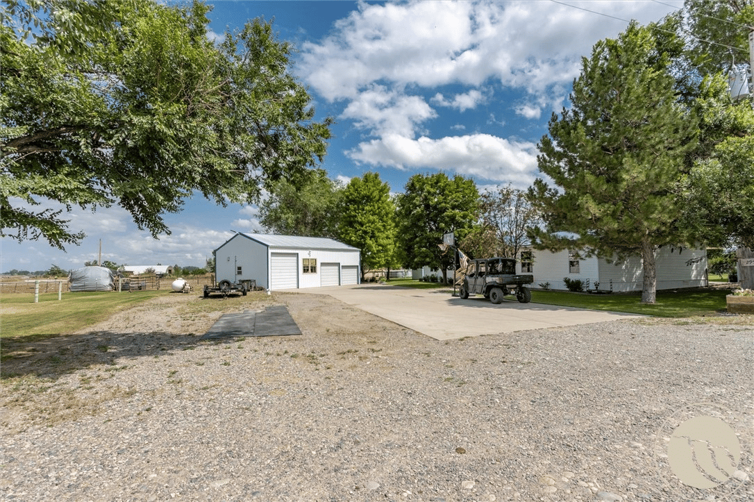 3110 Falcon Cir