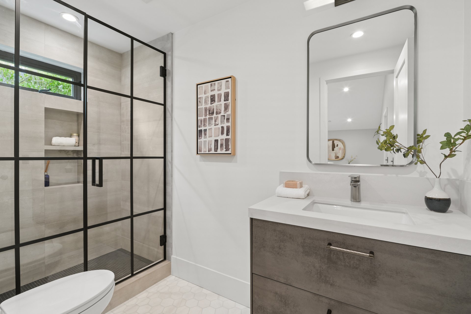 2207 Port Harwick Place