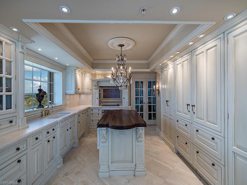 8231 Bay Colony Dr Apt 1204