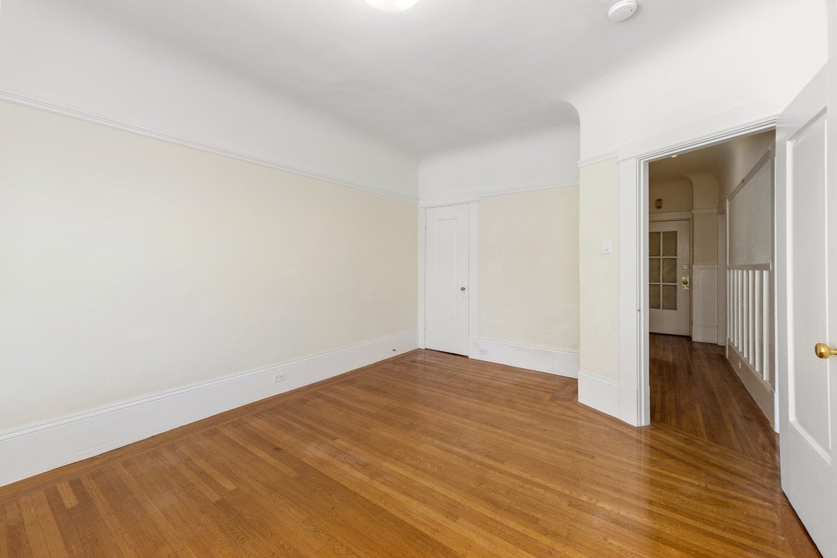 1630 Sacramento Street | 6 Units