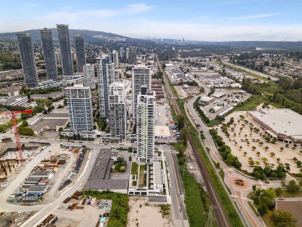 2425 Alpha Ave, #307