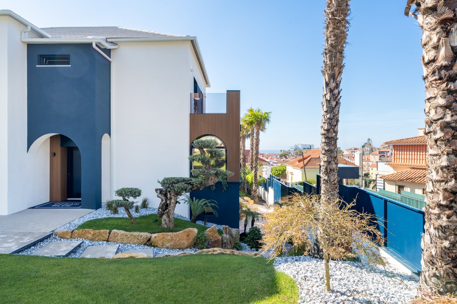 Ocean Blue - Estoril