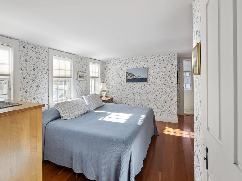 50 Cooke St