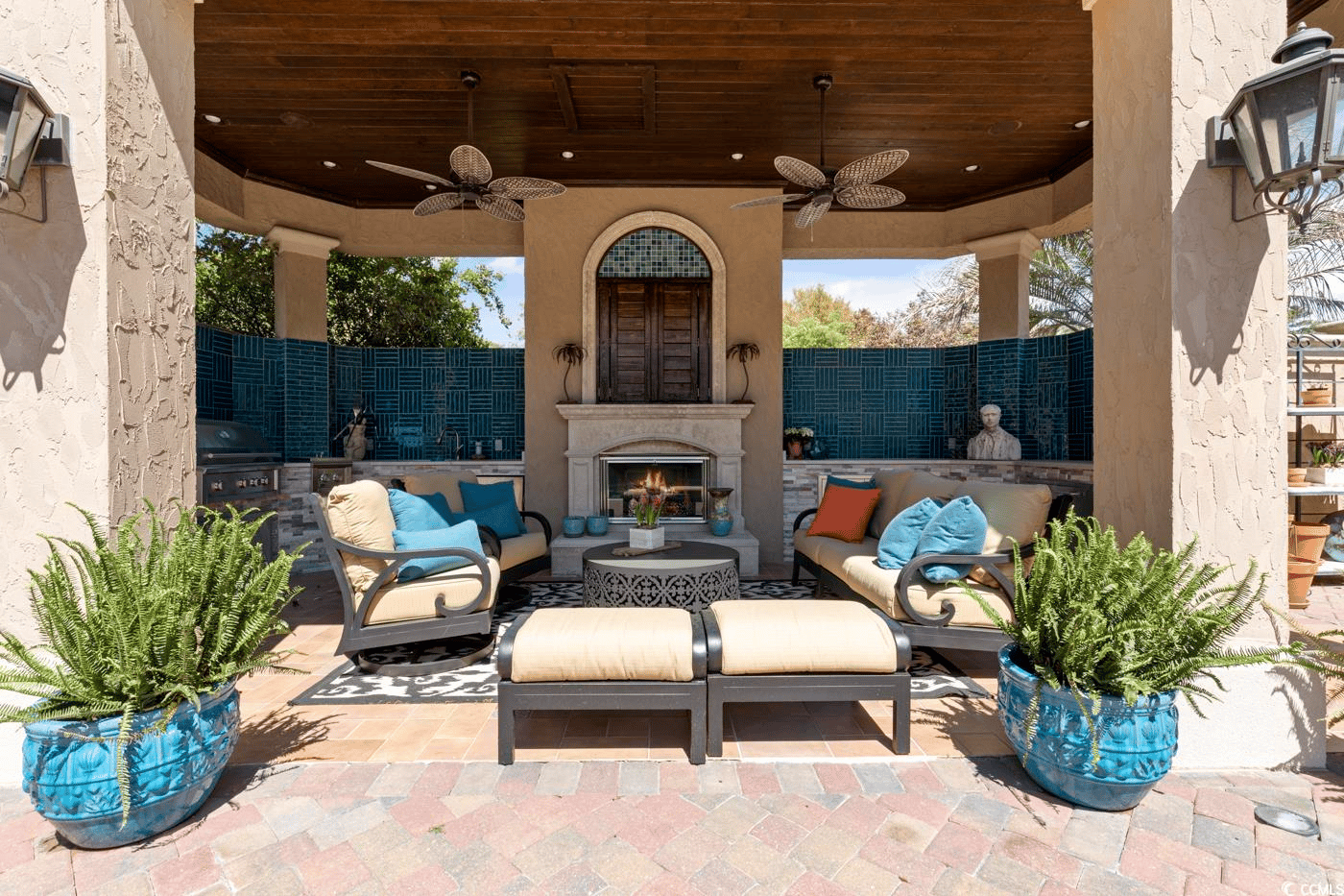 444 Posada Dr