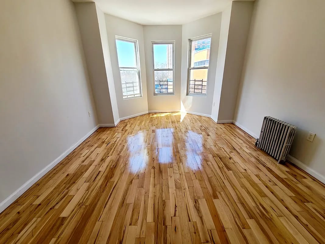 2106 Arthur Avenue #1