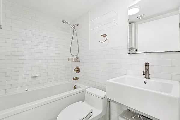 794 Dekalb Avenue #4B