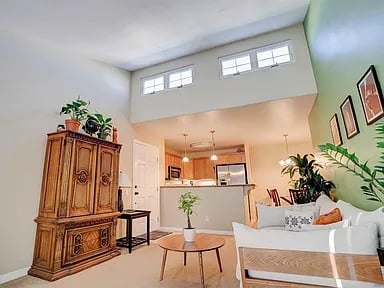 5404 Balboa Arms Dr #467