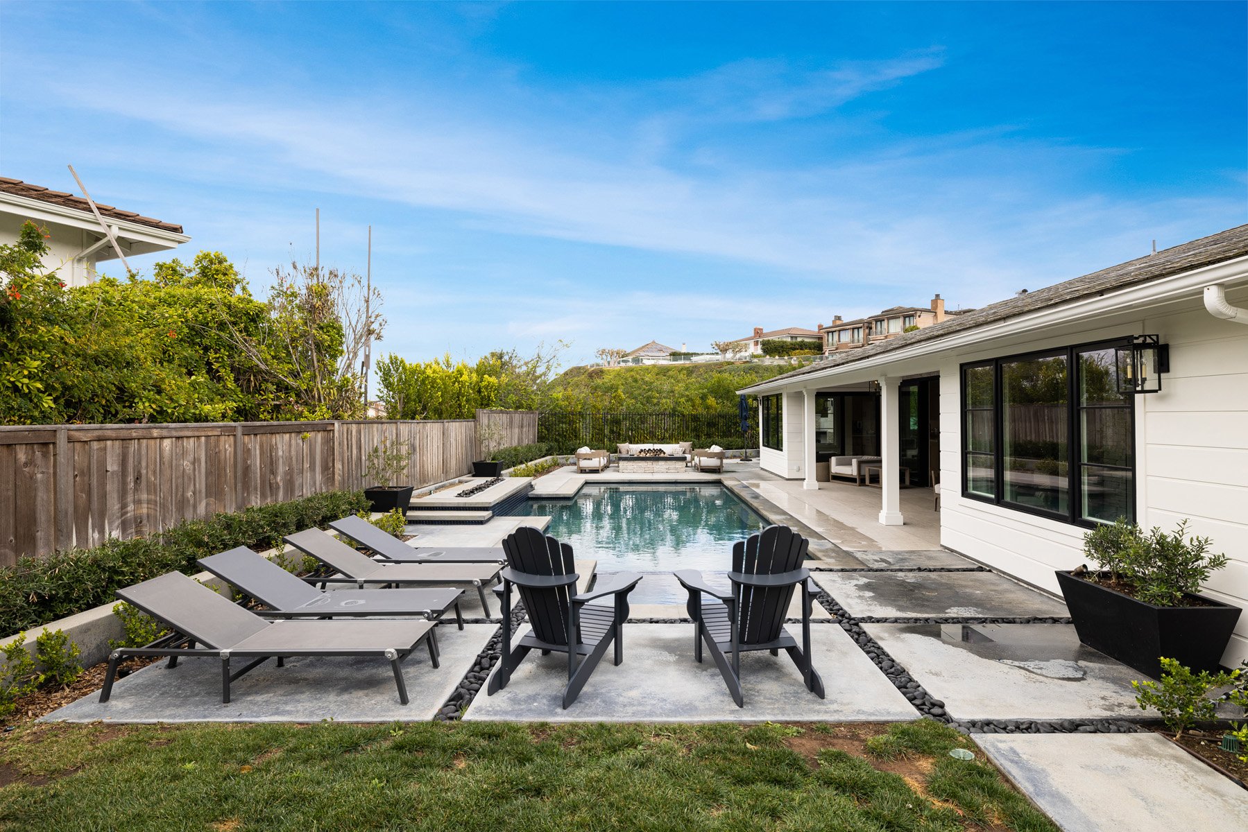 1 San Martin Way