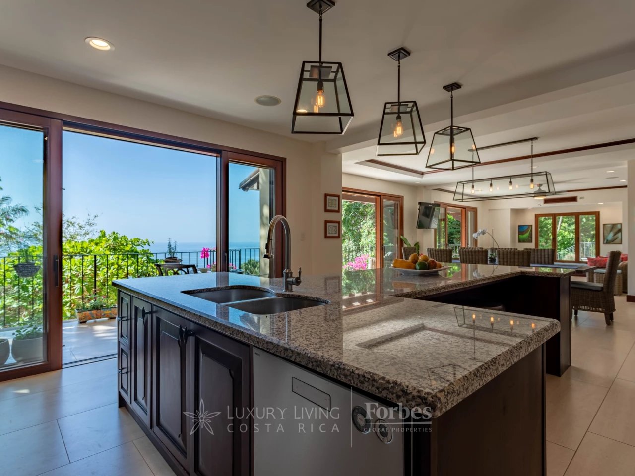 20878 - A Luxurious Sanctuary in Costa Rica's Pacific Jungle