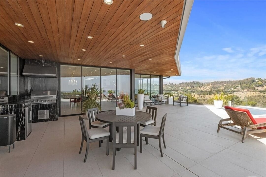 Celestia Estate, Hercules Dr, 90046