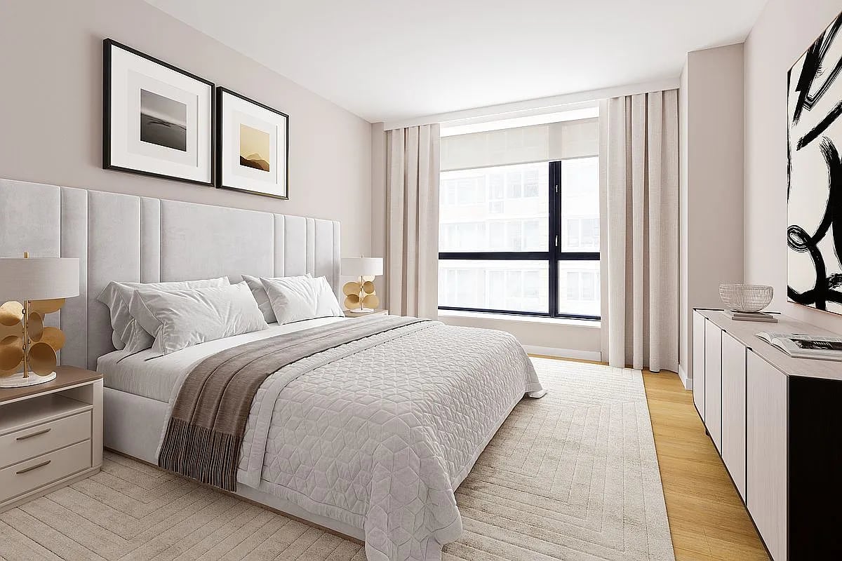 540 W 28th St APT 8B