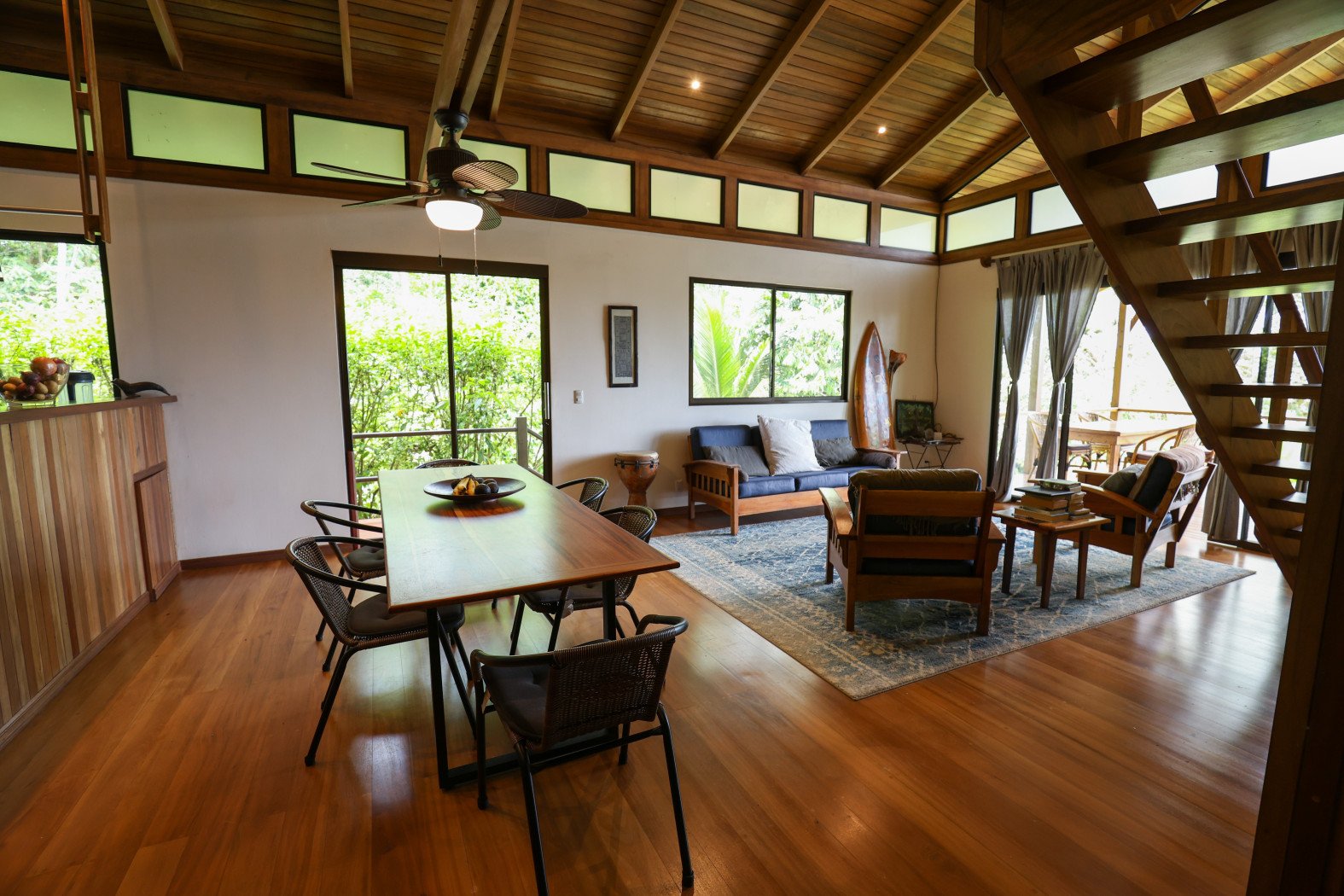 TROPICAL RETREAT IN PLATANILLO – OCEAN VIEW HOME PLUS APARTMENT IN ESTABLISHED COMMUNITY – 0.88 ACRES