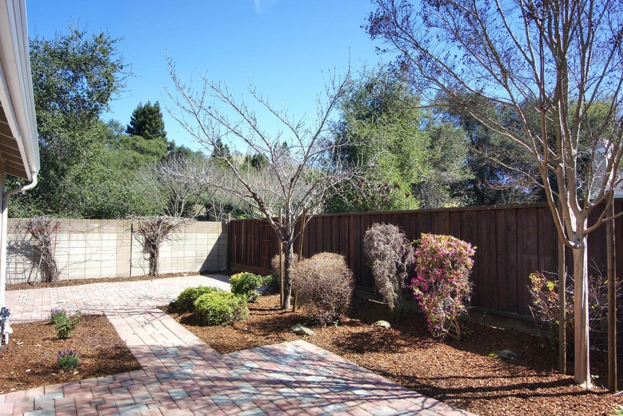 6 Sandpebble Ct