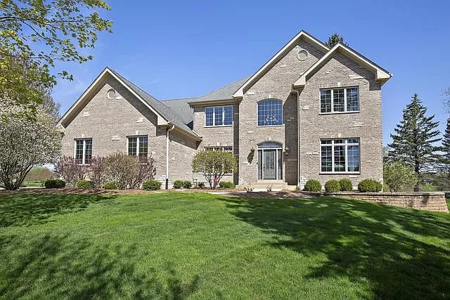9030 Montrose Ct
