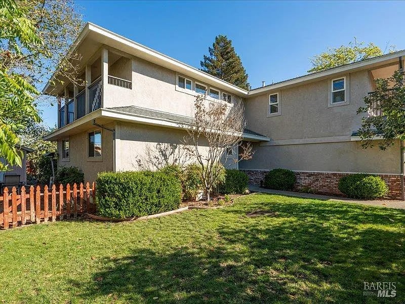 2108 Imola Ave #A, Napa, CA 94559