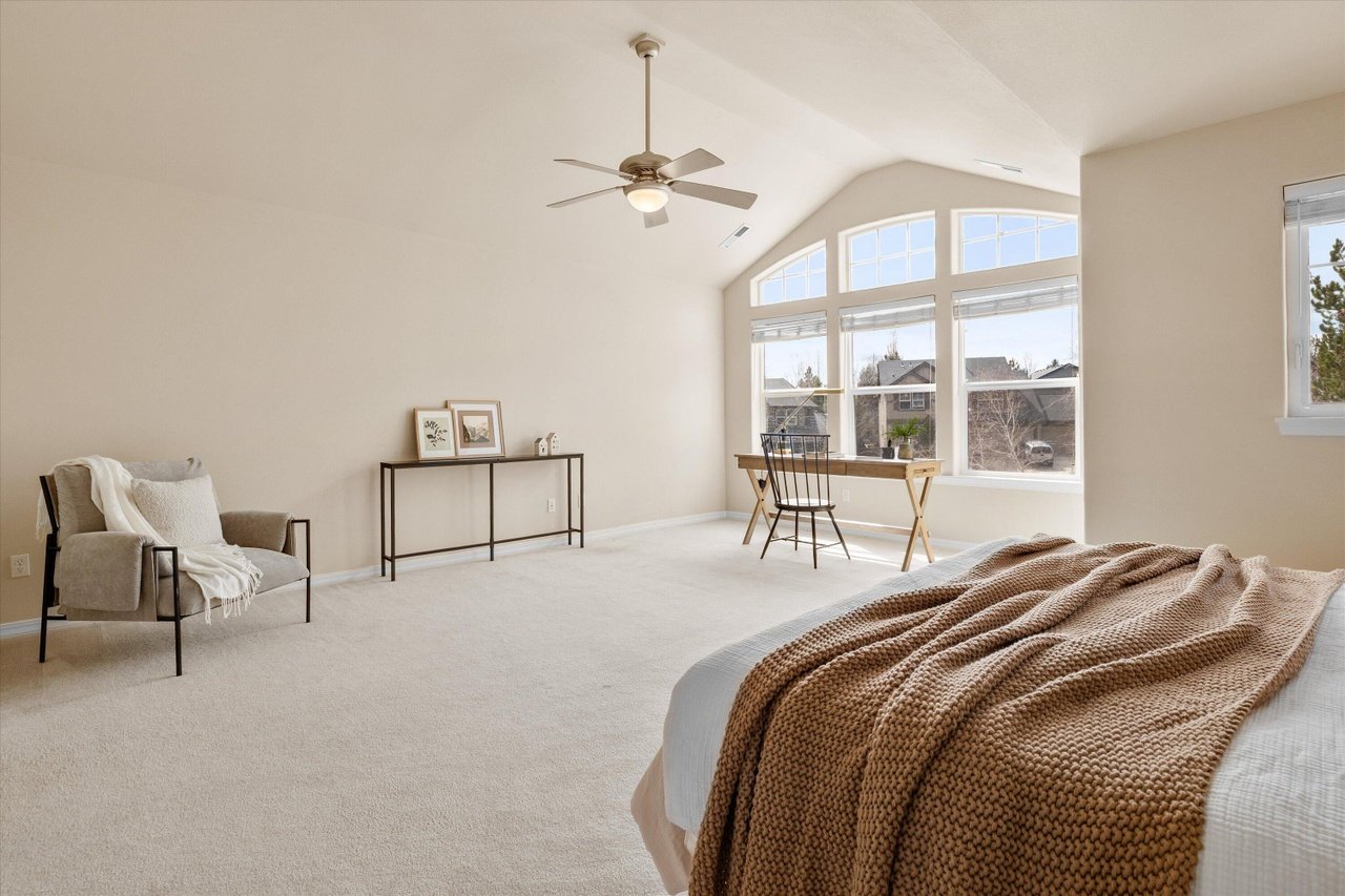 61148 Foxglove Loop