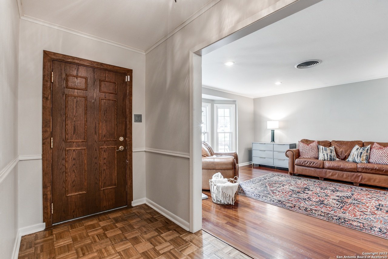 117 Kinross Dr