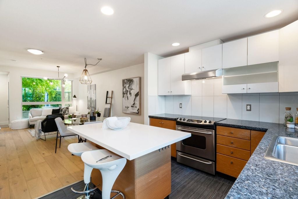 728 W 14th St, #44