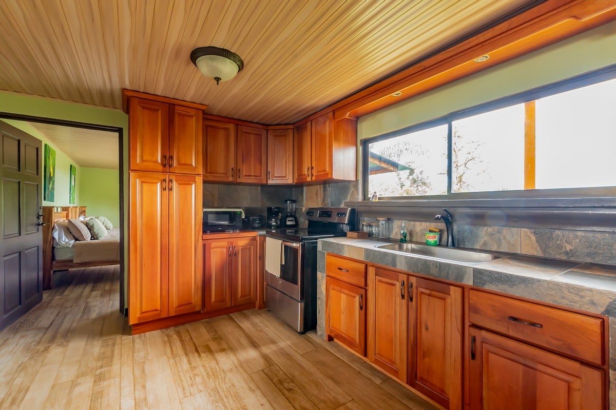 1.8 ACRES – 4 Bedroom Panoramic Ocean & Mountain View Paradise Home Tucked Away in Complete Privacy With Tropical Gardens & Fruit Trees!!!