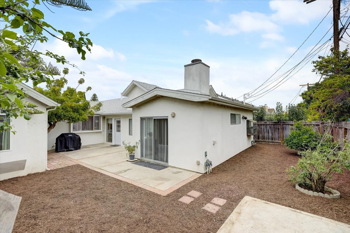 7906 Kittyhawk Ave