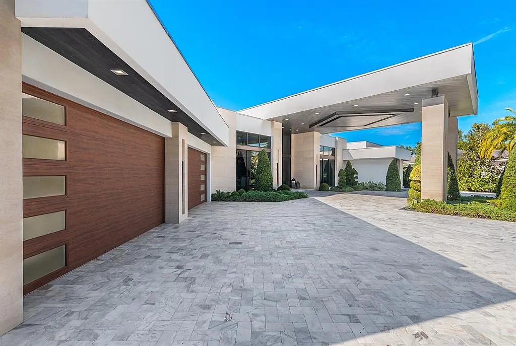 4041 Country Club Ln