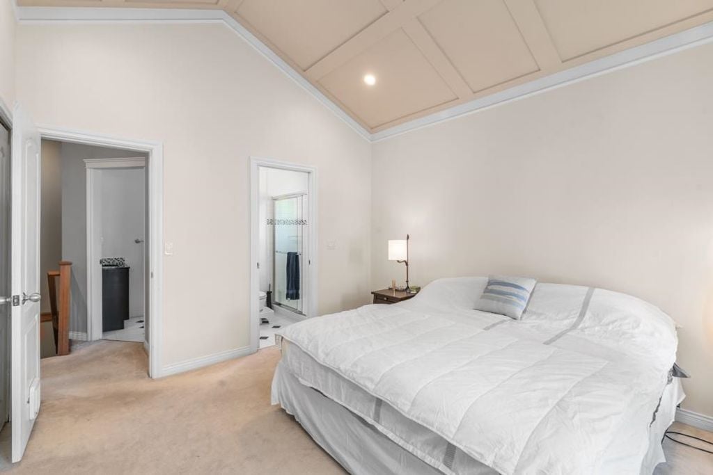 1607 E Georgia St