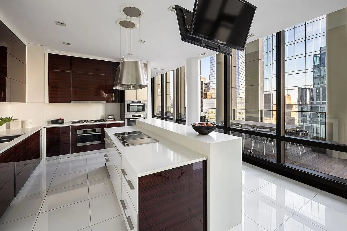101 Warren St #3210
