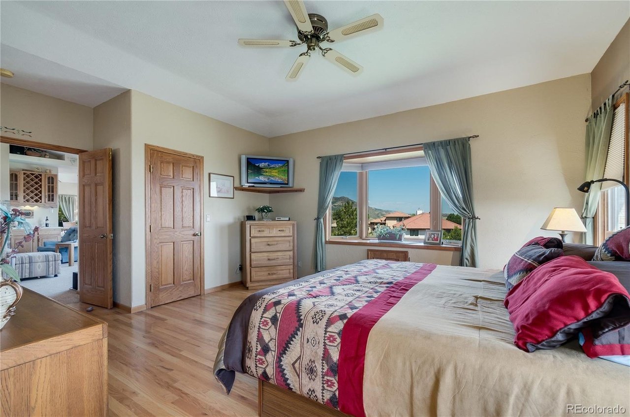 7328 Hawks Nest Trl