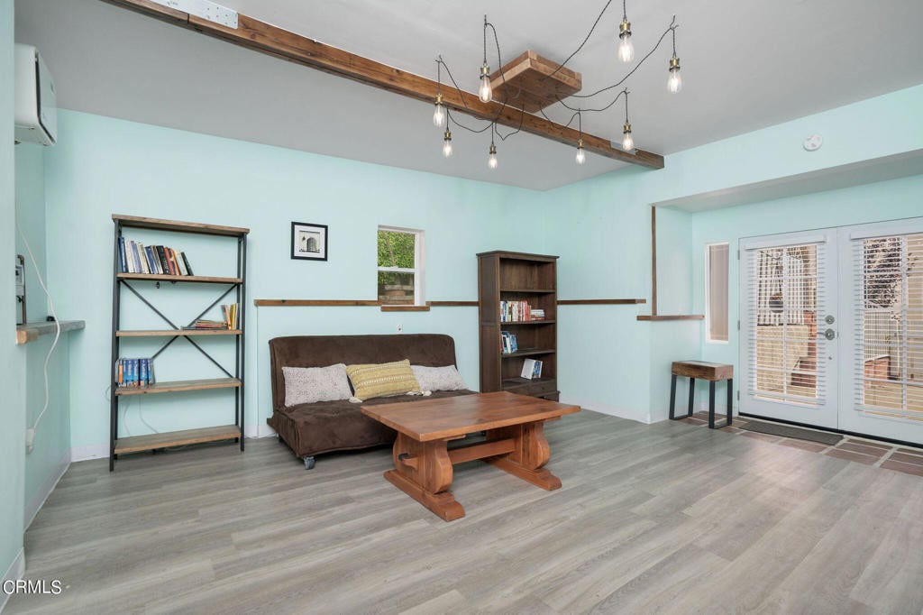 1527 Linda Rosa Ave