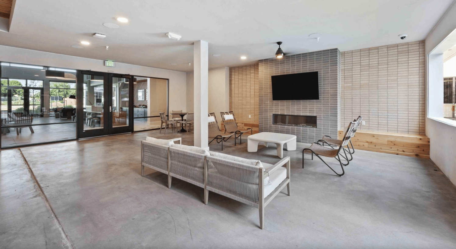 Up to 10 weeks free base rent