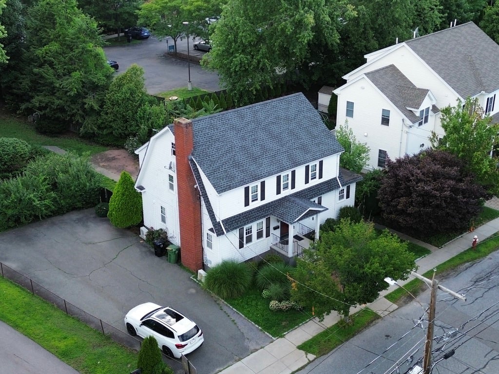 Watertown and Newton Homes Are Still Selling at Asking Price. Waiting for Spring 2027 Is the Riskier Listing Plan.