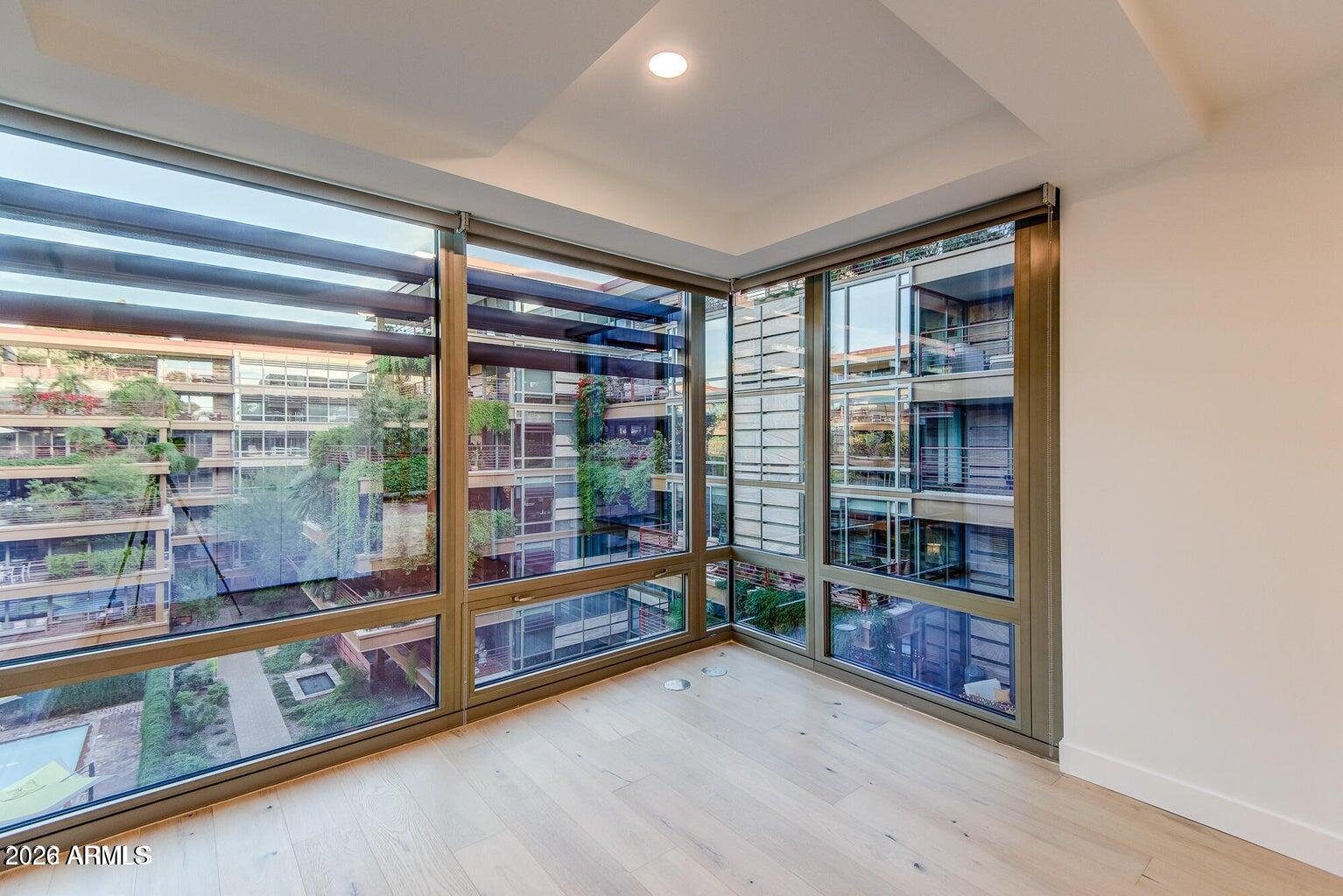 7121 E Rancho Vista Dr, #5011