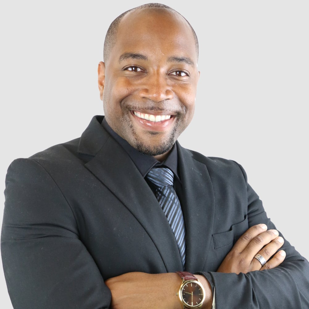 Tim Hoard Long Beach, CA Real Estate Agent Headshot
