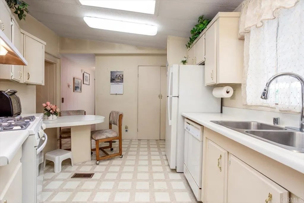 1175 La Moree Rd, Unit 96