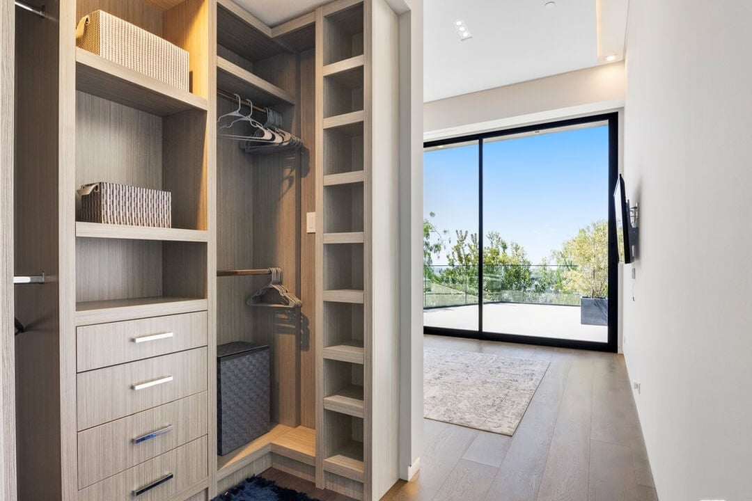 Evercrest Reserve, Mulholland Dr, 90046