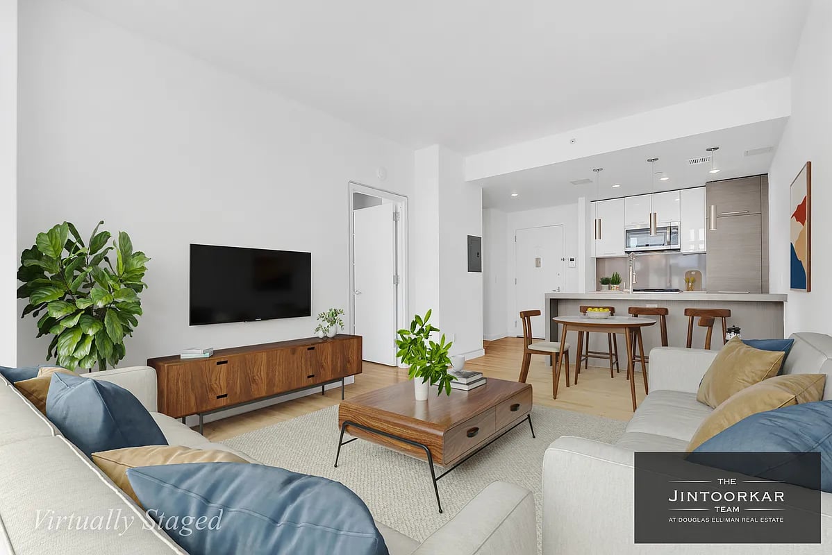 333 East 109th Street Unit: B6