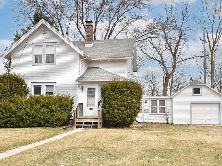 451 West Kilbourn Ave