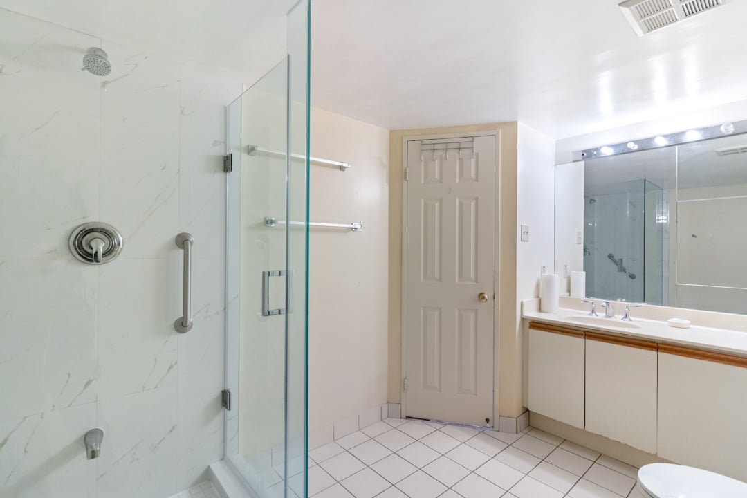 40 Harding Blvd #604