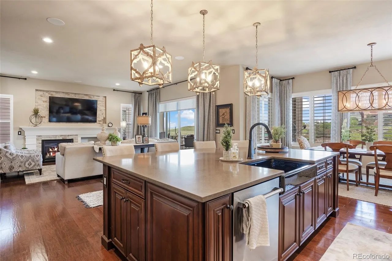 10601 Montecito Dr