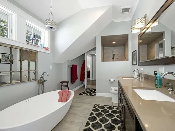 237 Dockham Shore Rd