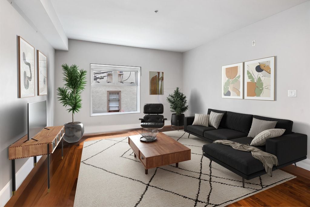 1477 W 15th Ave, #212