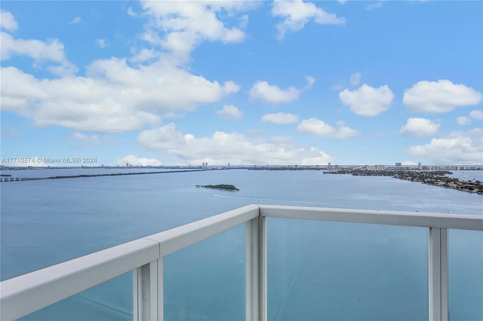 1900 N Bayshore Dr APT 2902