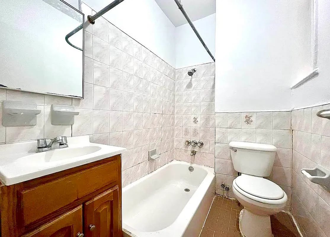 1556 Atlantic Avenue #2R