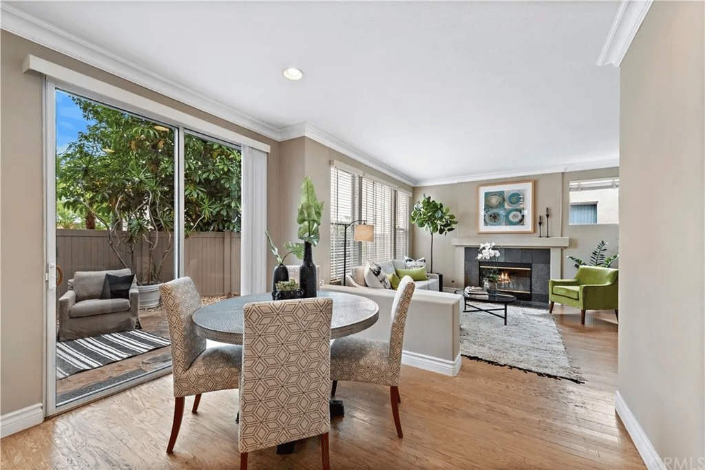 123 Colony Way