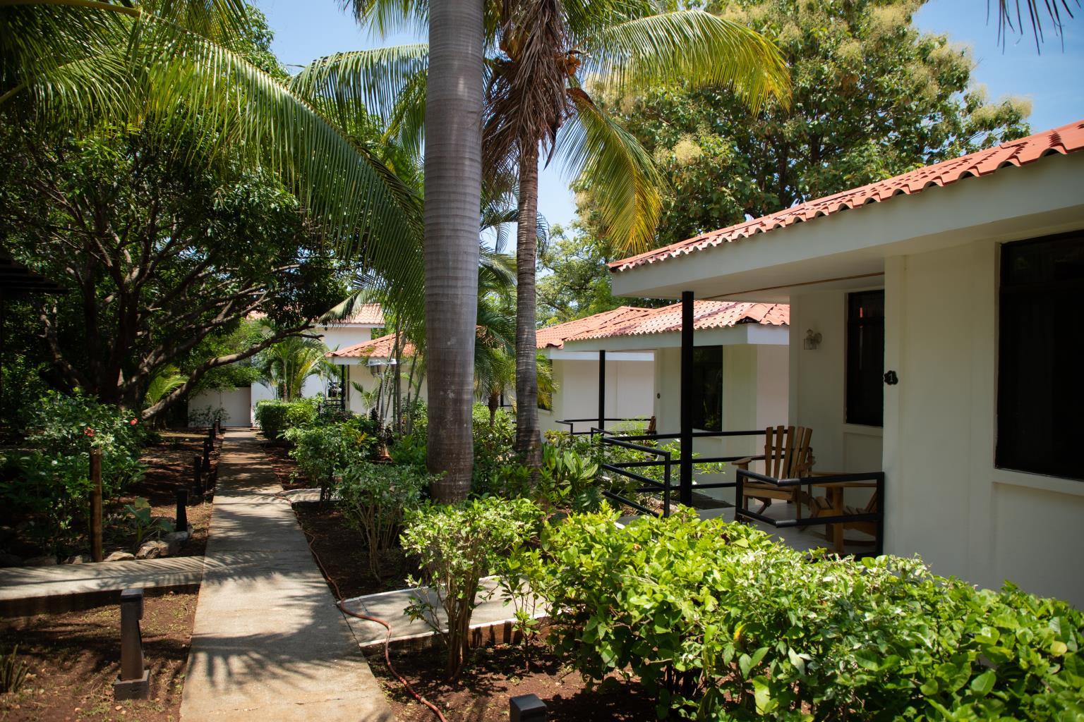 Drift Away Lodge | Near the Coast Hotel/Resort/Hostel For Sale in Playa Avellanas