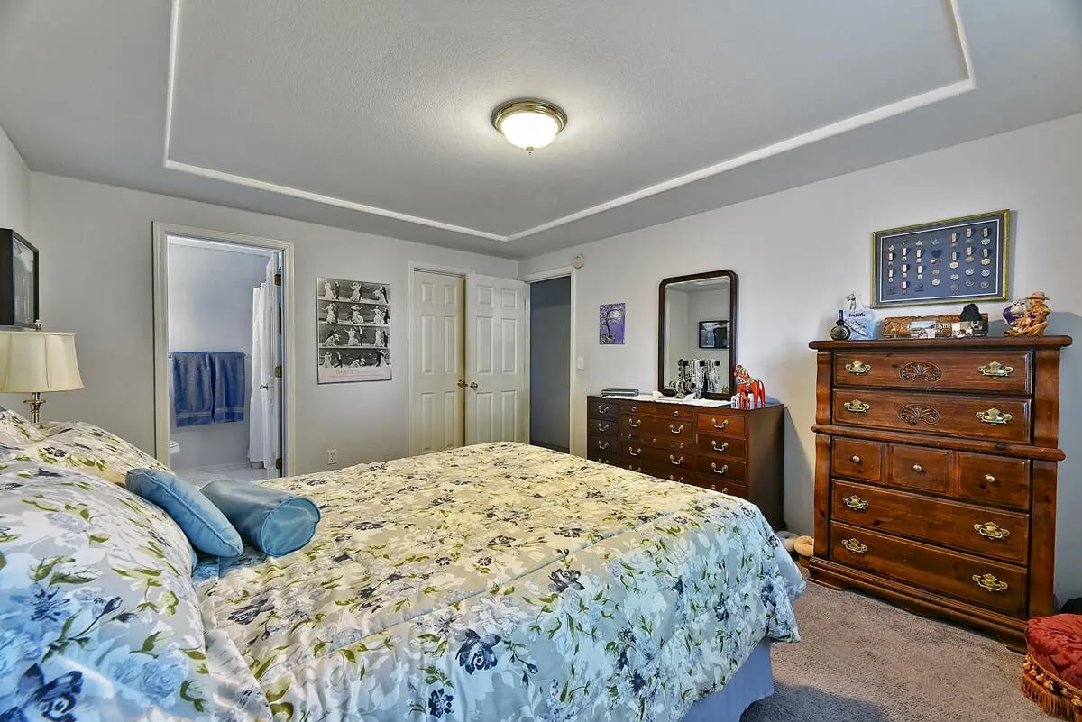 1037 Archer Dr