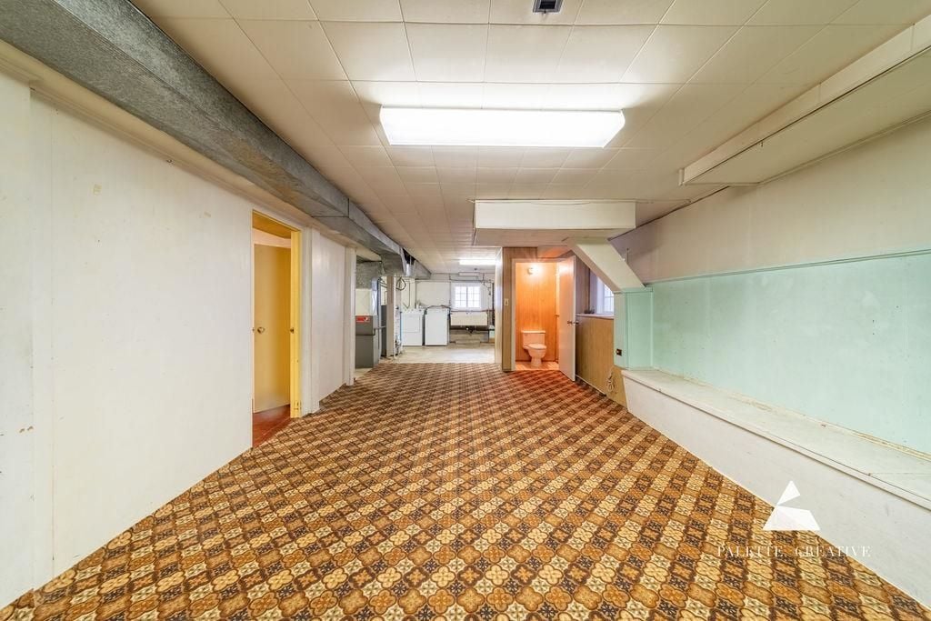 76 W 48th Ave