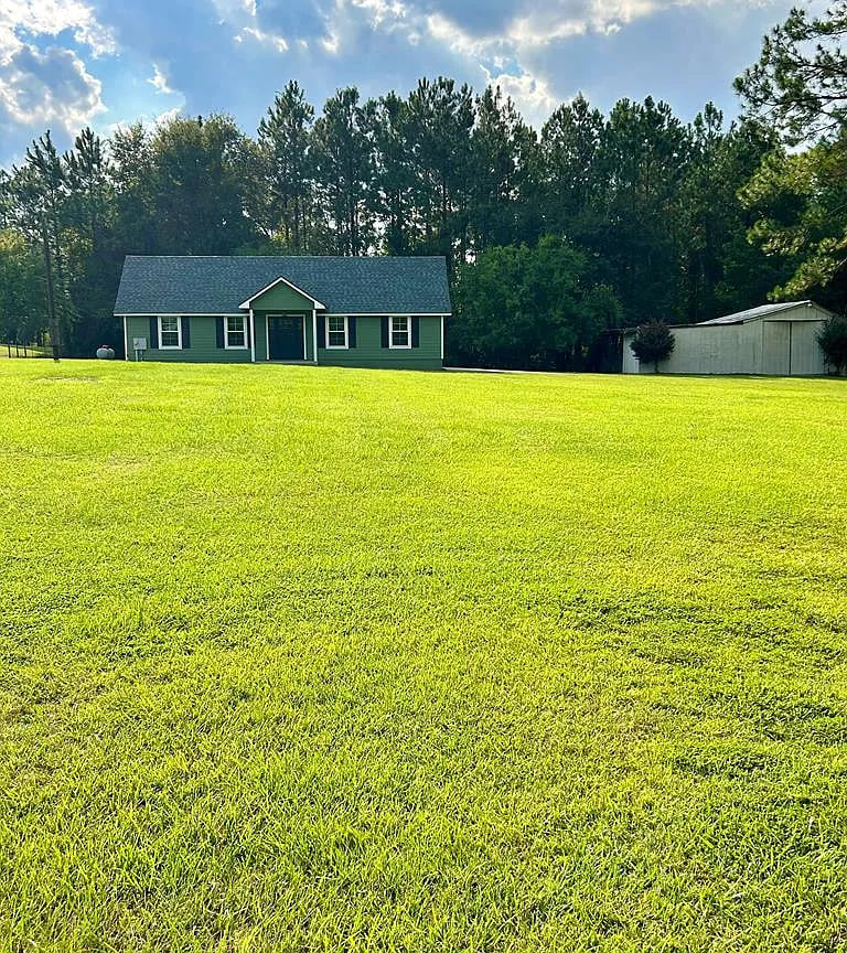414 Hall Rd