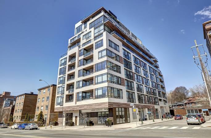 1990 Bloor St W #703